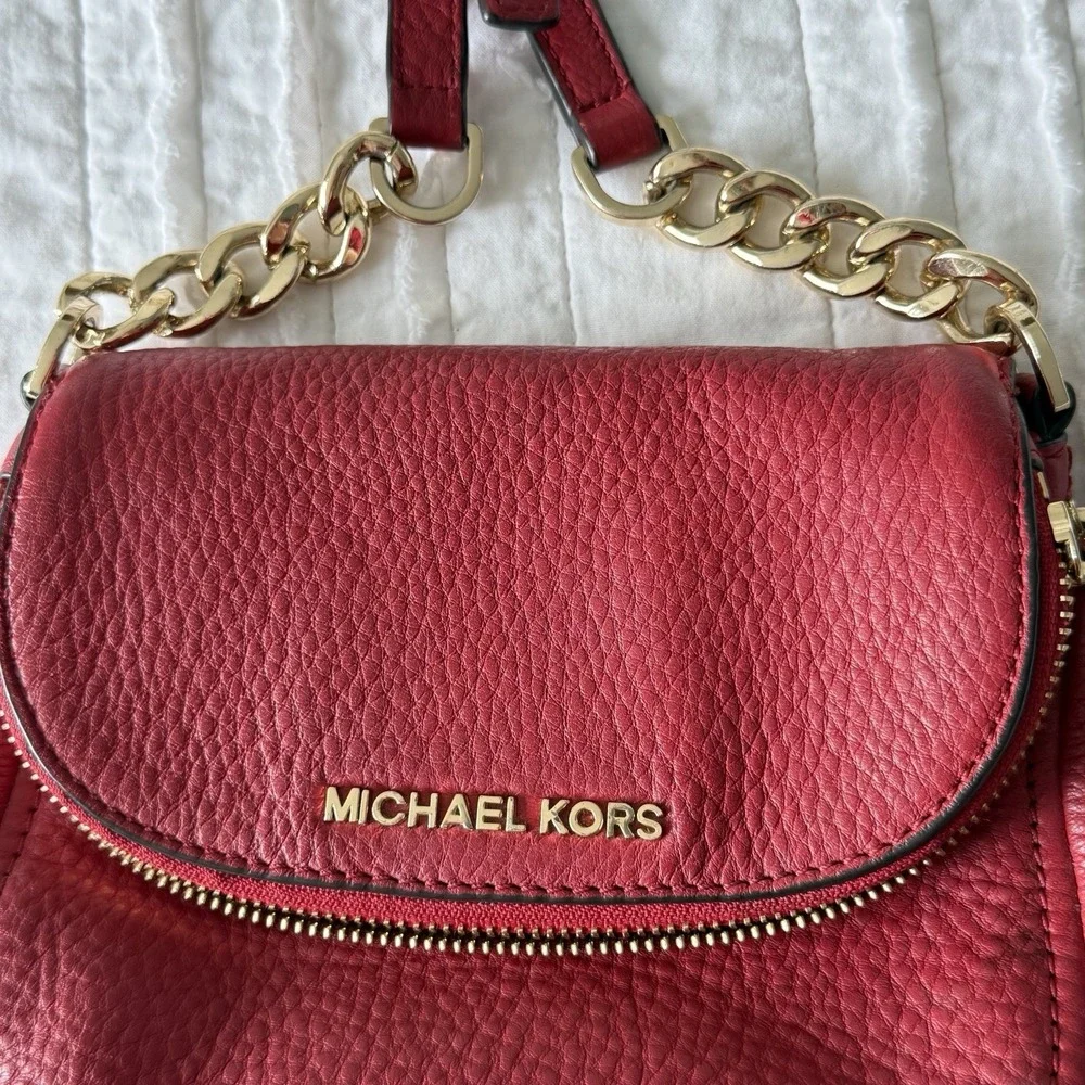 Michael Kors Womens Bedford Red Pebble Leather Crossbody Bag Gold Chain Flap Zip